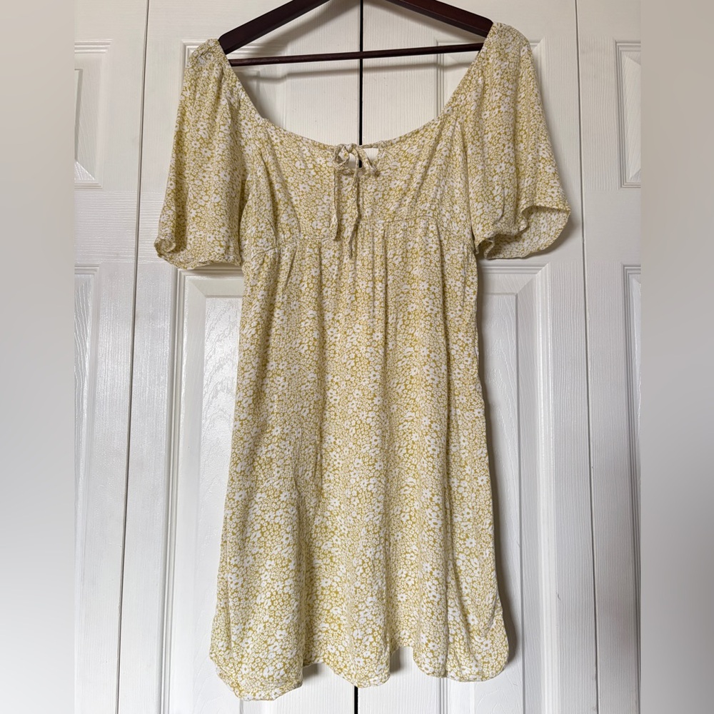 Billabong Secret Garden Dress in Yellow Lime Floral Flutter Sleeve Size Small